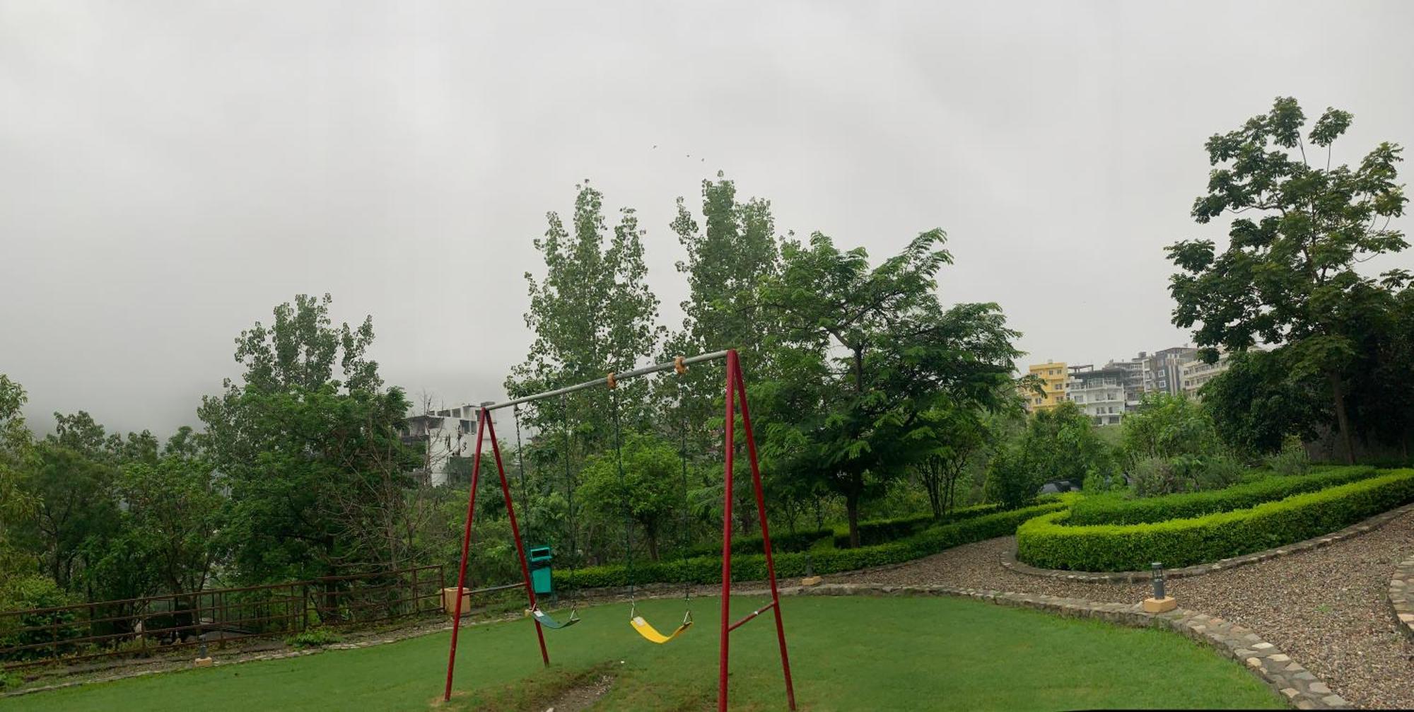 Luxury Aloha Majestic Apartments Rishikesh Exterior photo