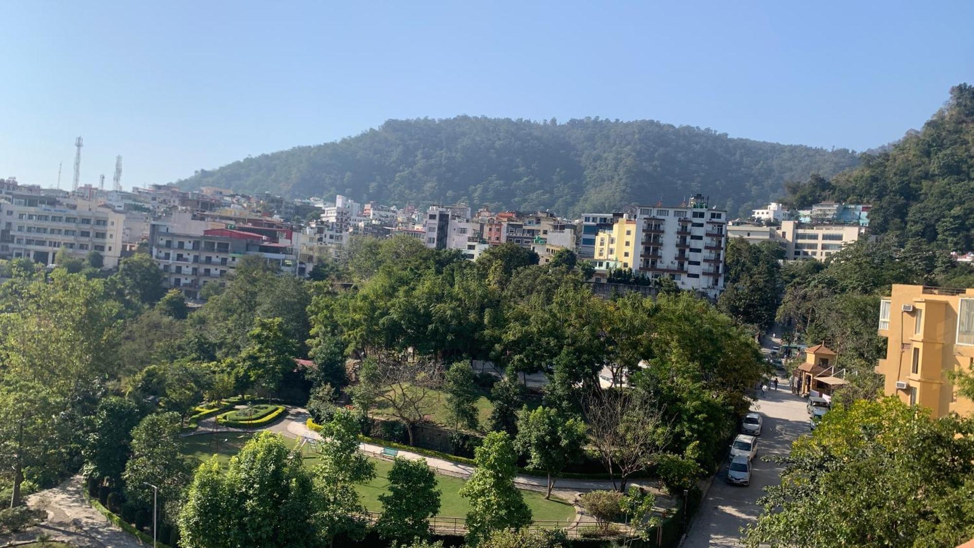 Luxury Aloha Majestic Apartments Rishikesh Exterior photo