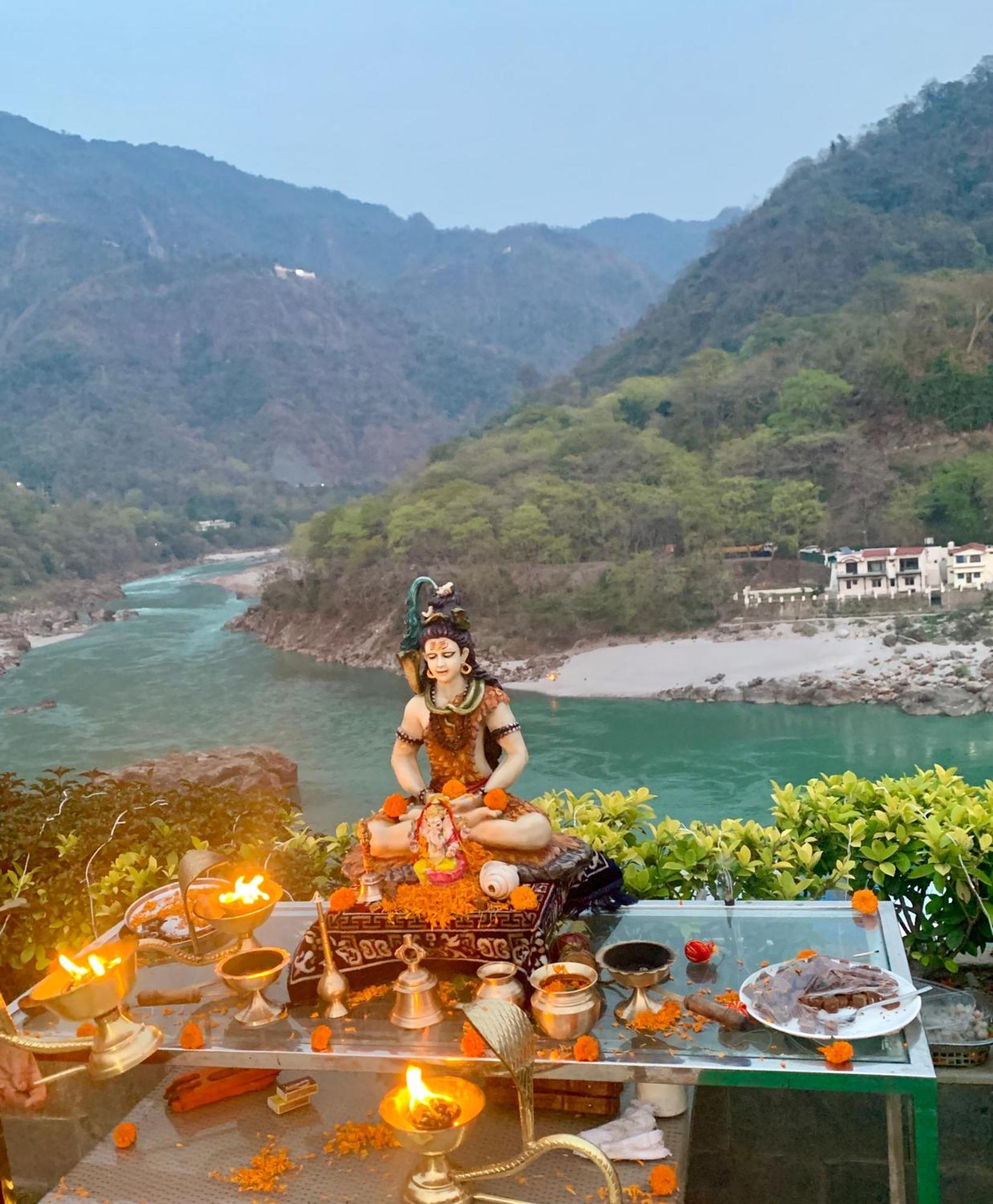Luxury Aloha Majestic Apartments Rishikesh Exterior photo