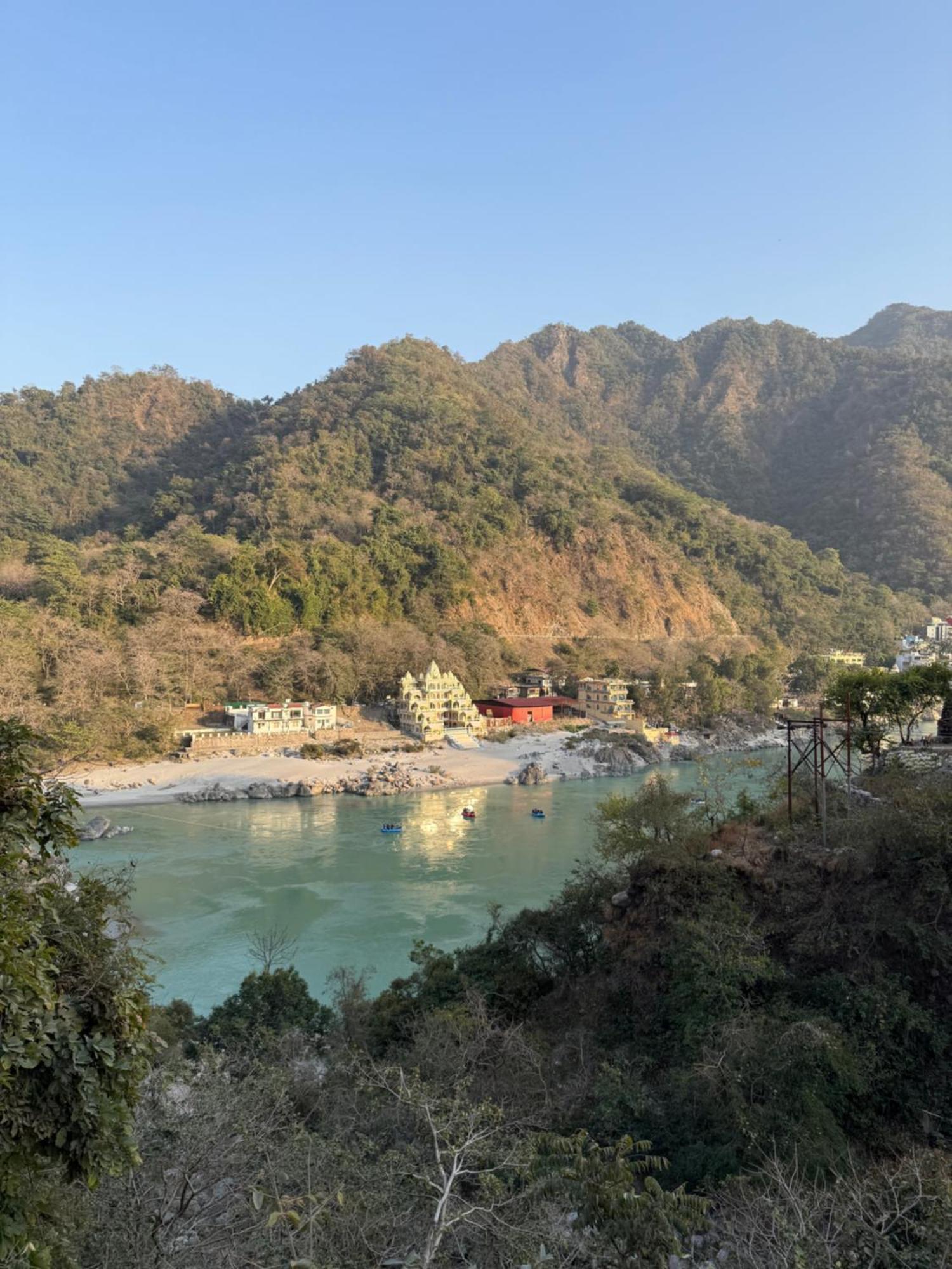 Luxury Aloha Majestic Apartments Rishikesh Exterior photo