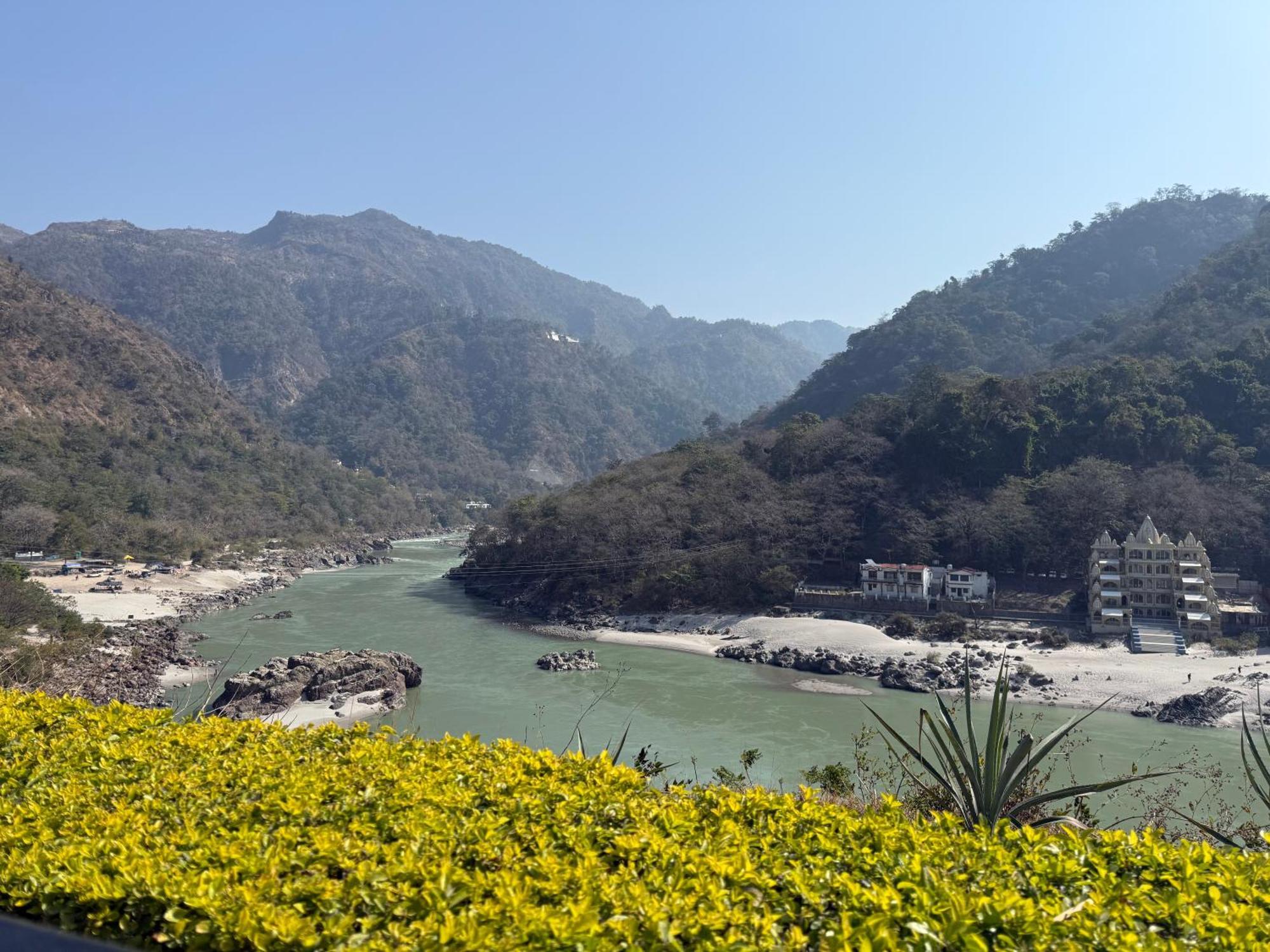 Luxury Aloha Majestic Apartments Rishikesh Exterior photo